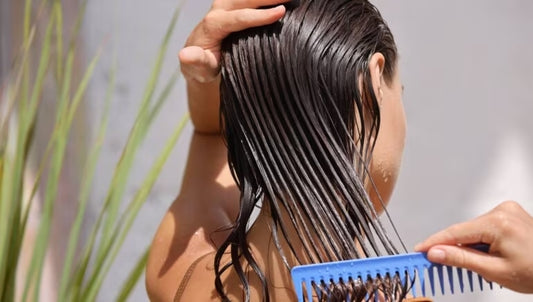 ¡Prueba esta mascarilla capilar de aloe vera y linaza para un cabello suave y brillante!